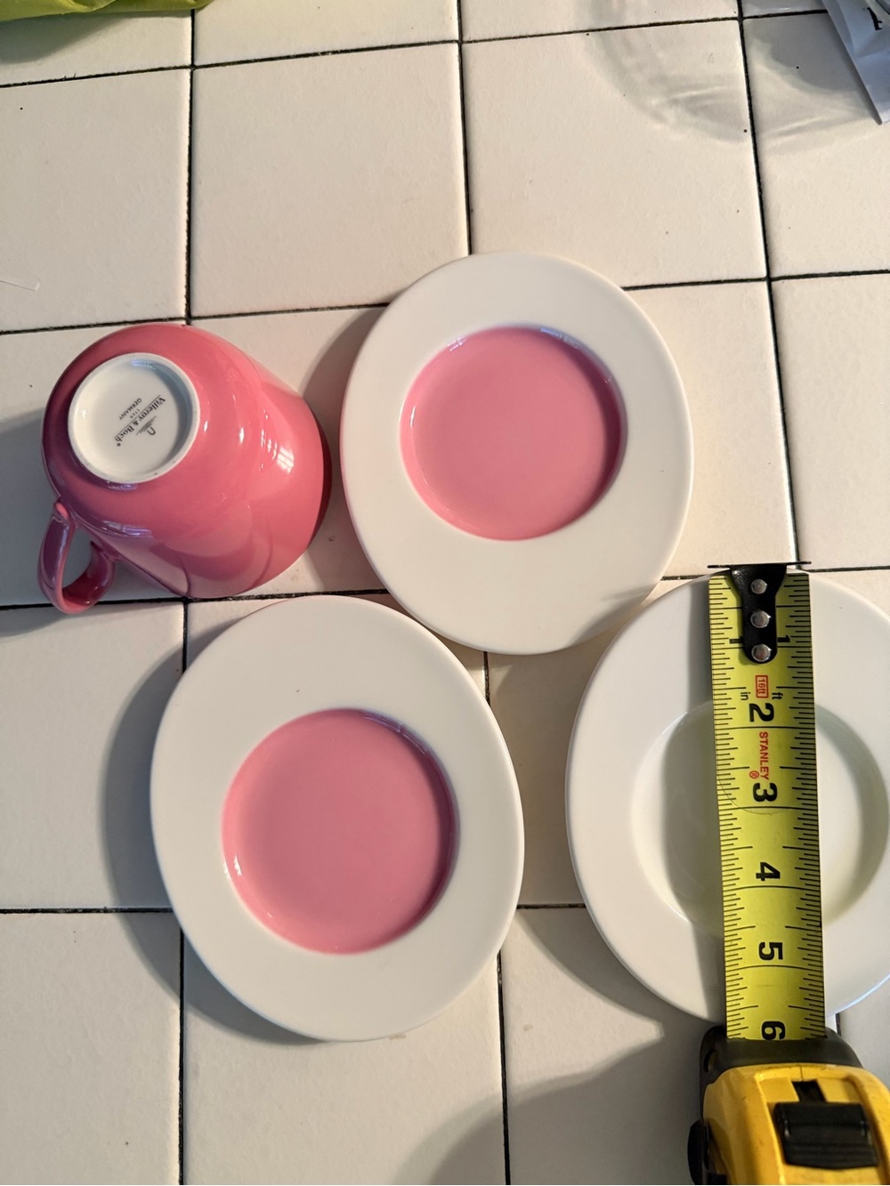4 Pieces Villeroy & Boch Tea Cup & Oval Saucers Wonderful World Collect Pink NWT - Picture 8 of 13